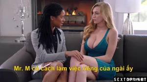 Hẹn gặp hai người quan hệ tay ba. Hai cô bạn gái thật là lẳng lơ. Phụ nữ trưởng thành có thể hấp thụ đất khi ngồi trên mặt đất.