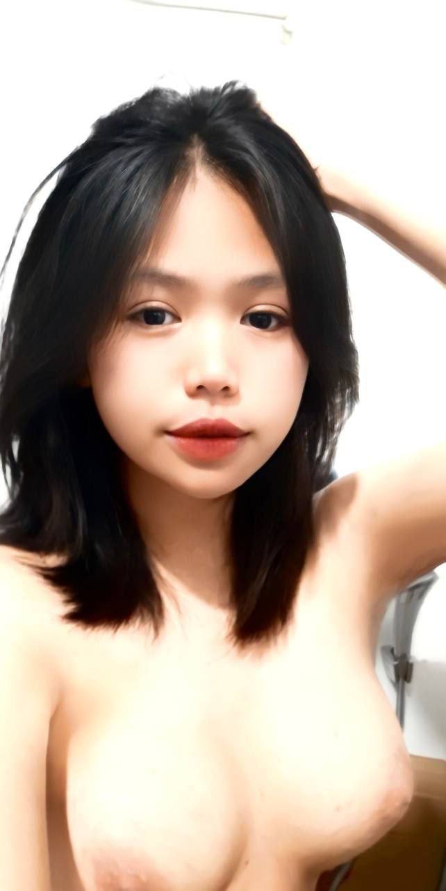 Sự cám dỗ của cô chị gái dâm đãng